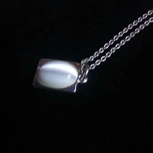Beautiful White Tiger Eye Pendant and Chain